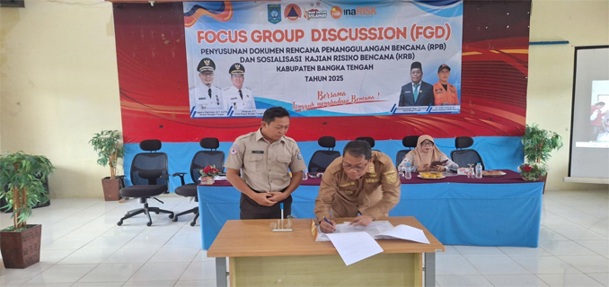 Warga Desa Kayu Besi Antusias Cek Kesehatan Gratis di Puncak Peringatan HKN