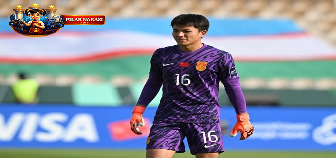 Kiper Tiongkok Memperlihatkan Trik-Triknya, Mengejek Uzbekistan
